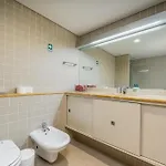 Charming Marina Apartment, Walk To Old Town #2001 *