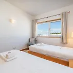 Charming Marina Apartment, Walk To Old Town #2001