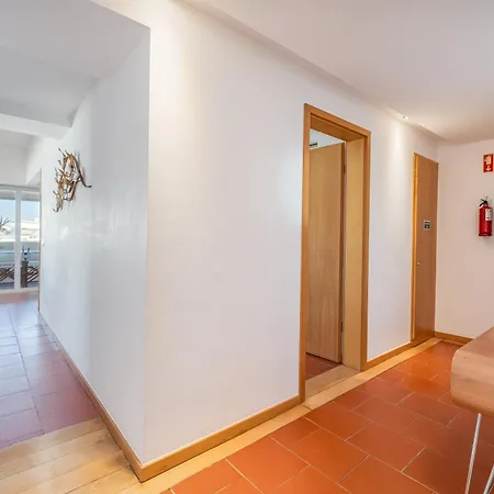 Charming Marina Apartment, Walk To Old Town #2001
