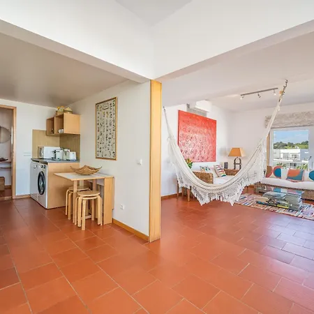 Charming Marina Apartment, Walk To Old Town #2001