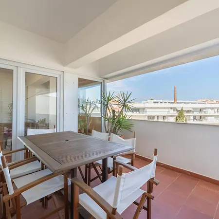 Charming Marina Apartment, Walk To Old Town #2001 Apartment Lagos