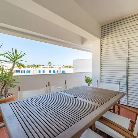 Apartment Charming Marina Apartment, Walk To Old Town #2001 Lagos